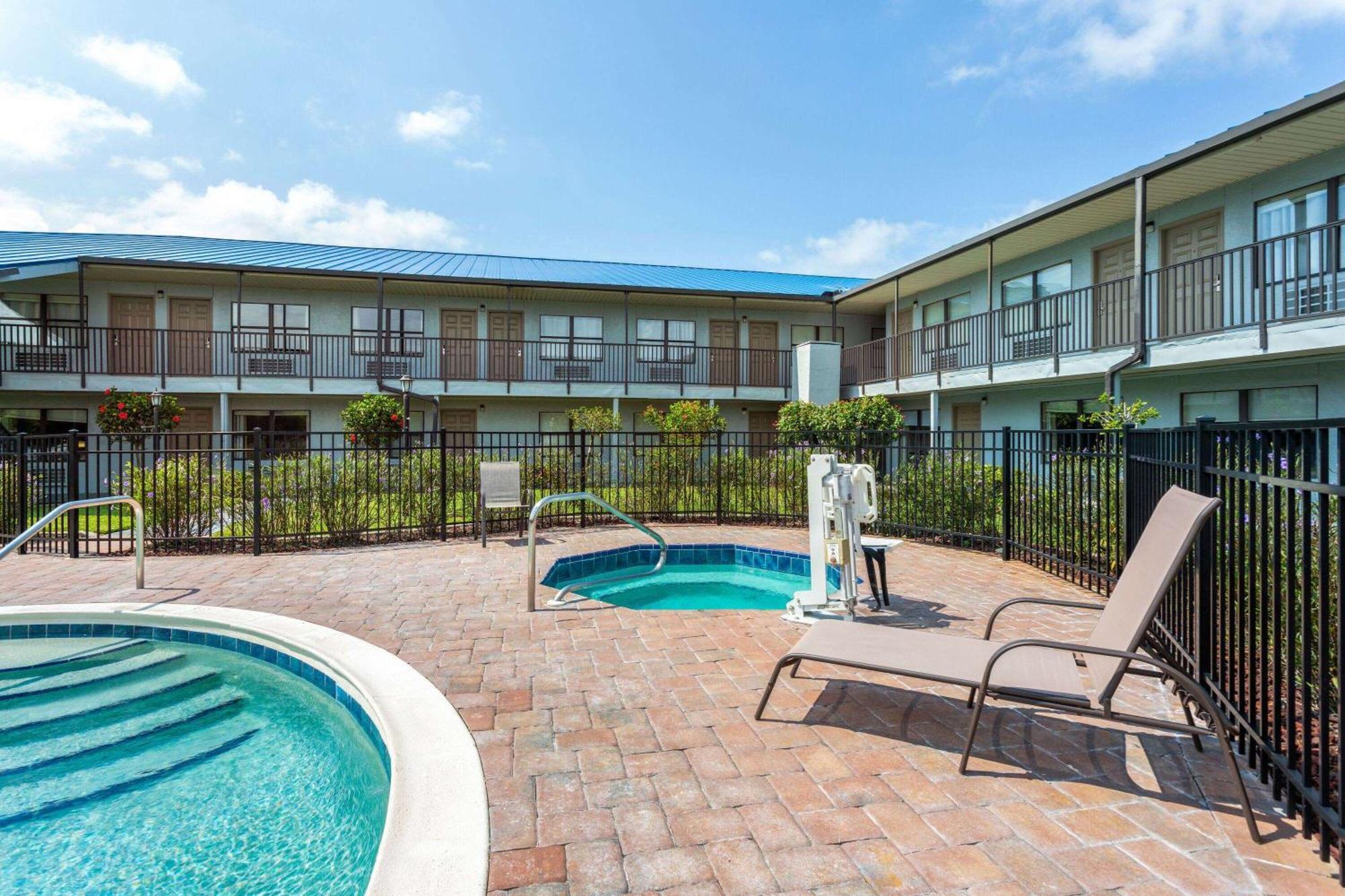 Hotel Baymont By Wyndham Punta Gorda/Port Charlotte Zewnętrze zdjęcie